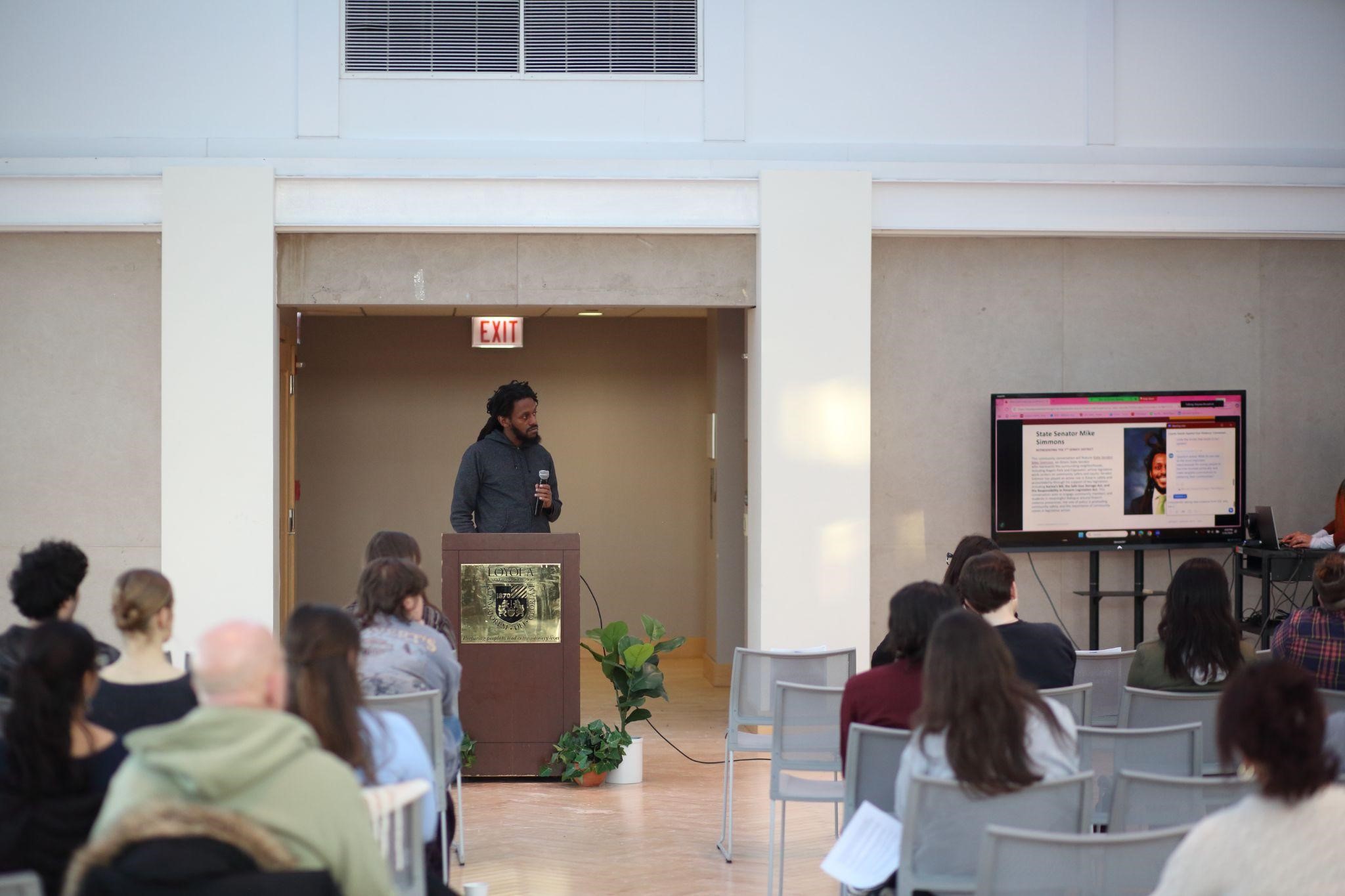 SimmonsLUCPalmCourt2